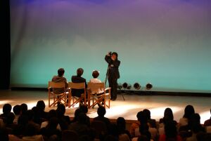 �Ō�ɉ��̂��q�l�ƋL�O�B�e