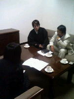 17:23�@��ނȂǎ󂯂�B