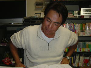 �M�����イ