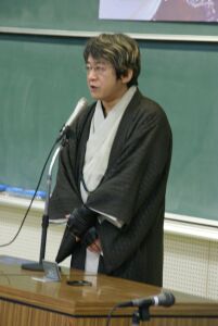 粛々と